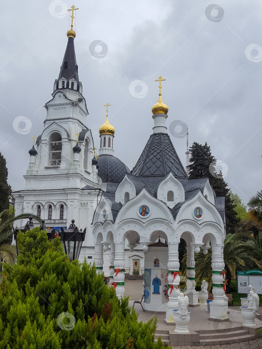 Скачать Собор Архангела Михаила в Сочи, Россия фотосток Ozero