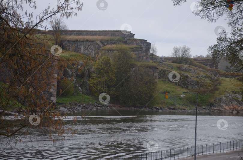 Скачать Крепость Свеаборг, остров Соуменлинна в Хельсинки весной фотосток Ozero