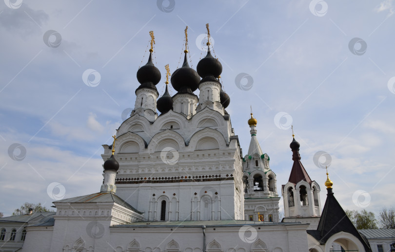 Скачать Троицкий собор Троицкого монастыря в городе Муром – одном из древнейших городов России во Владимирской области фотосток Ozero