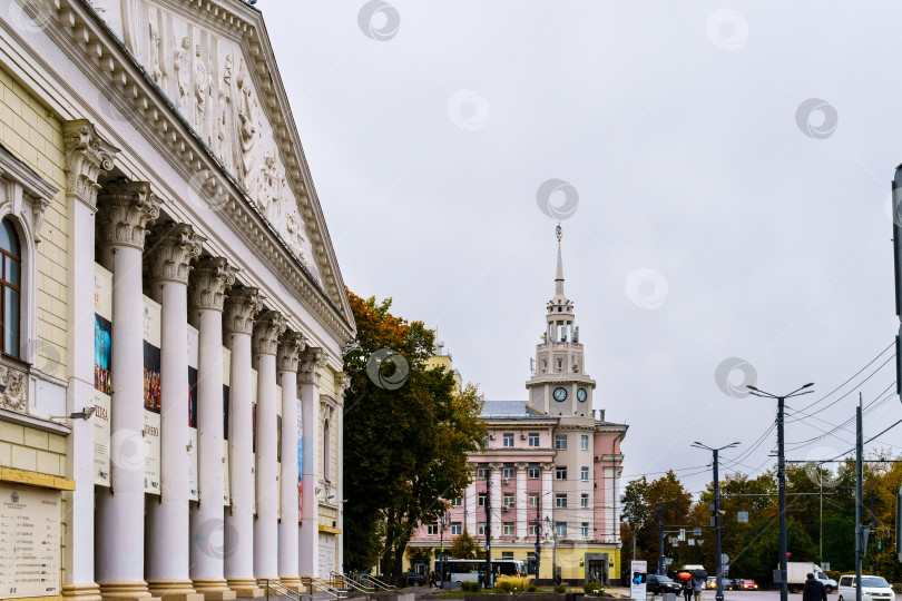 Скачать Здание с башней и часами. г. Воронеж, пл. Ленина, 8 фотосток Ozero