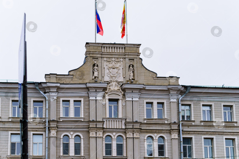 Скачать Фронтон здания городской администрации Воронежа фотосток Ozero