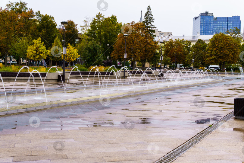 Скачать Фонтан на Советсткой площади. Воронеж фотосток Ozero