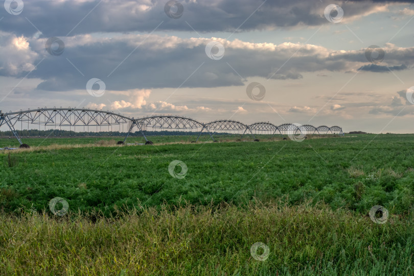 Скачать Поливочный дождевапльный агрегат фотосток Ozero