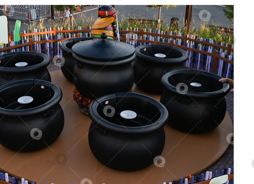 Скачать парк развлечений с колесом обозрения фотосток Ozero