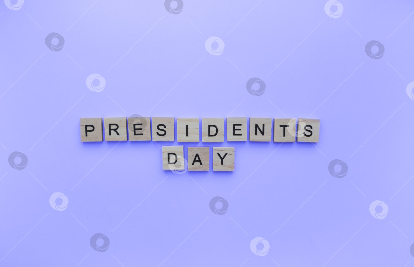 Скачать 21 февраля, день рождения Джорджа Вашингтона, День президентов в США, минималистичный баннер с надписью деревянными буквами фотосток Ozero