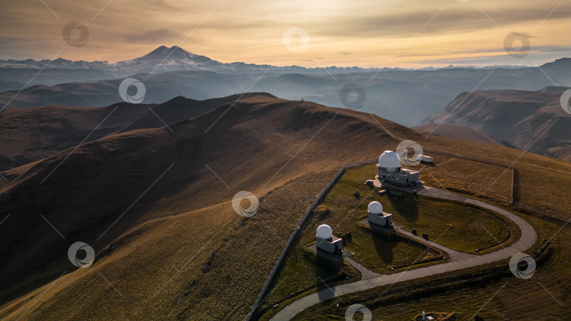 Скачать Обсерватория МГУ на кавказе фотосток Ozero