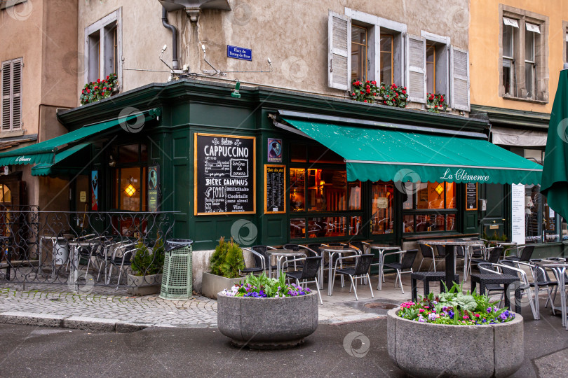 Скачать Популярное место встреч La Clemence Cafe в Женеве, Швейцария фотосток Ozero