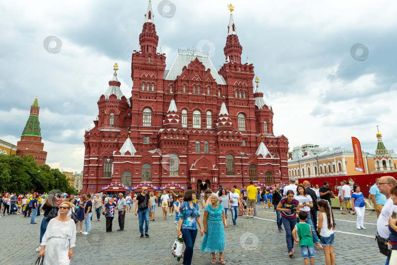 Скачать Москва, Россия - июня 30, 2018- Вид на Государственный исторический  музей фотосток Ozero