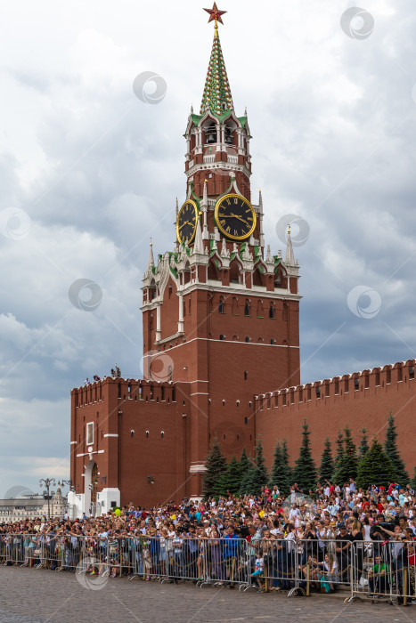 Скачать Москва, Россия - июня 30, 2018- Церемония развода пеших и конных караулов Президентского полка фотосток Ozero