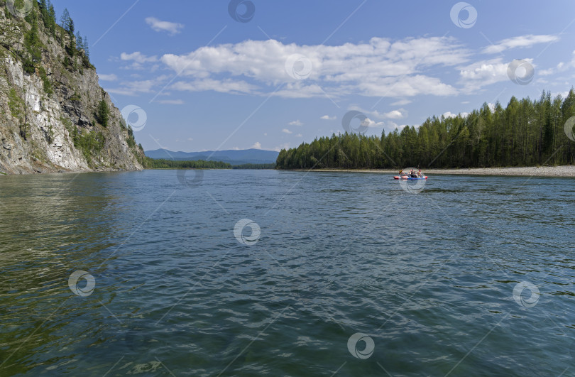 Скачать Река Ока-Саянская. Сибирь, Россия. фотосток Ozero