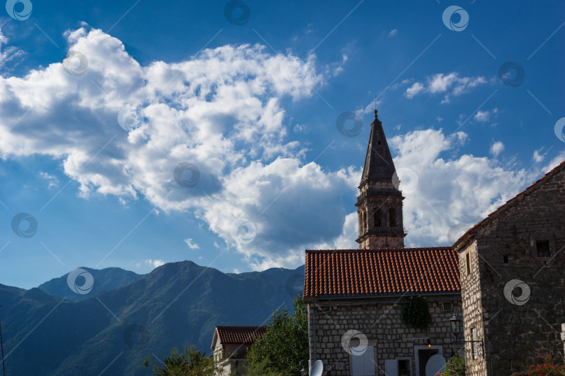 Скачать Пераст. Католическая церковь. Черногория. фотосток Ozero