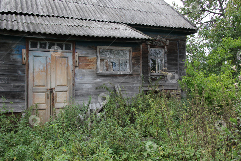 Скачать заброшенный деревянный дом фотосток Ozero