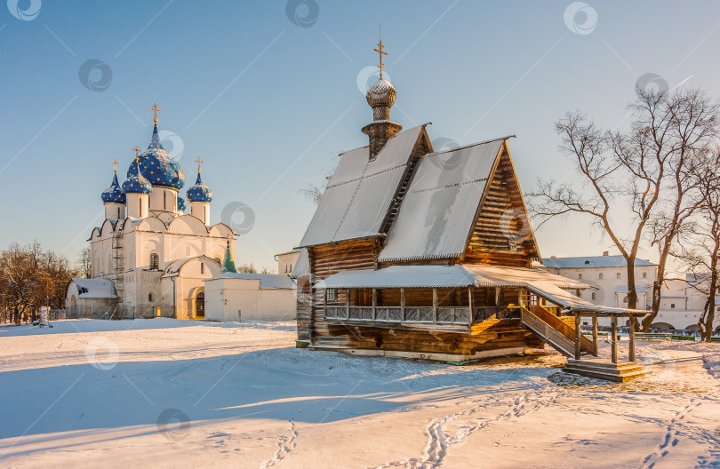 Скачать Старинные церкви в Суздале фотосток Ozero