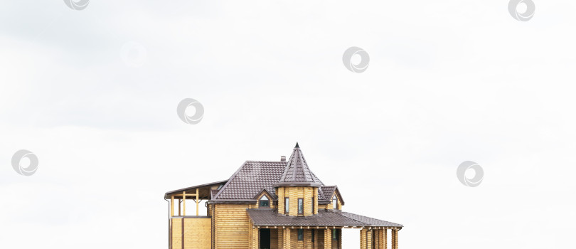 Скачать Новый большой дом из деревянных балок фотосток Ozero