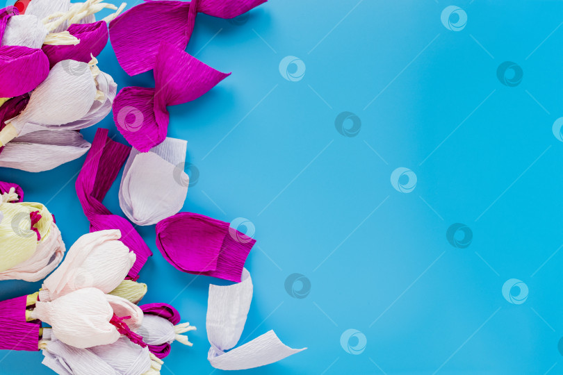 Скачать Цветок из цветной бумаги фотосток Ozero