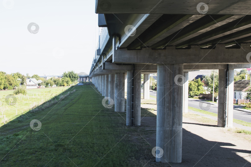 Скачать Новый длинный автомобильный мост фотосток Ozero
