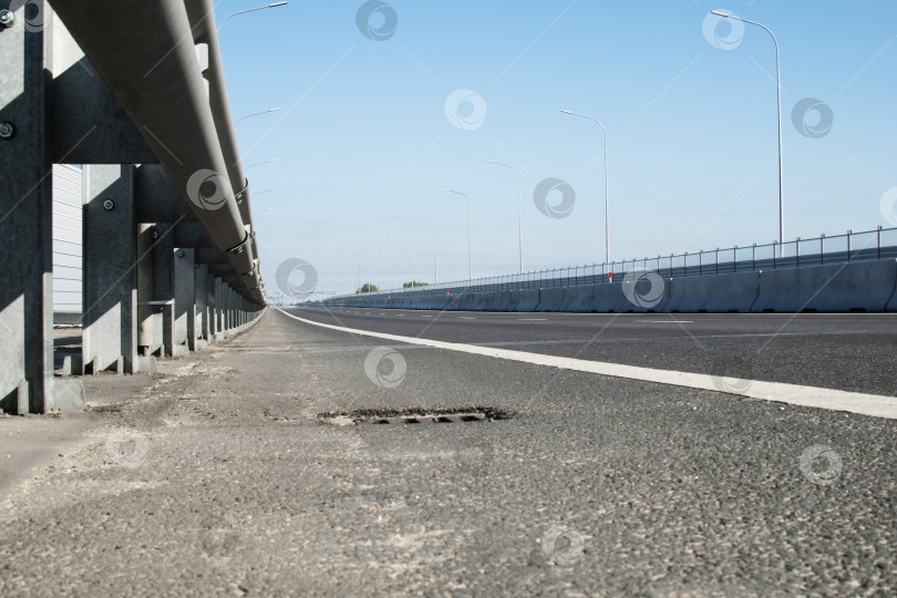 Скачать Новый длинный автомобильный мост фотосток Ozero
