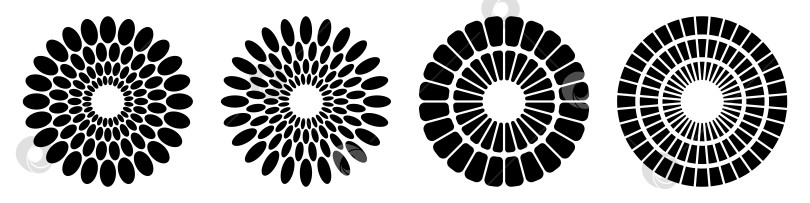 Скачать Набор из четырех абстрактных круглых симметричных орнаментов. Геометрические фигуры изолированы на белом фоне. фотосток Ozero