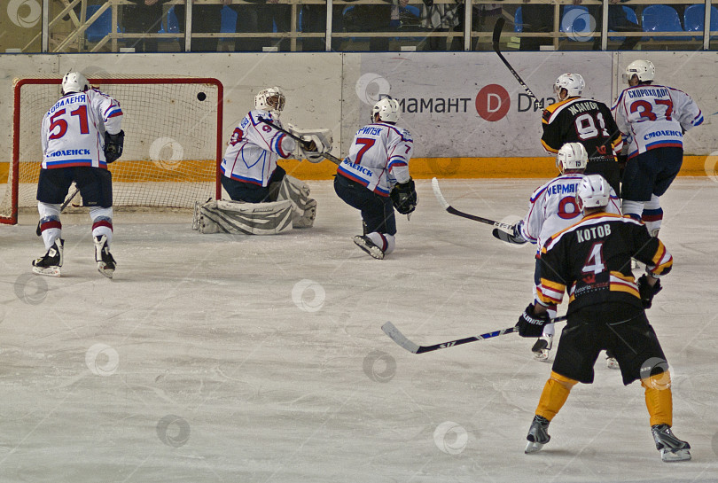 Скачать хоккей с шайбой Славутич фотосток Ozero