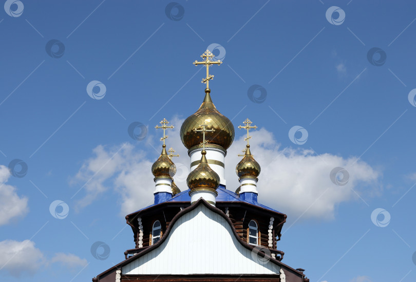 Скачать Domes of the Temple in honor of All Saints in the Russian land who shone фотосток Ozero