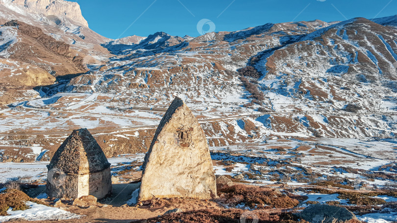 Скачать Древний некрополь в Эльтюбю. КБР, Россия фотосток Ozero