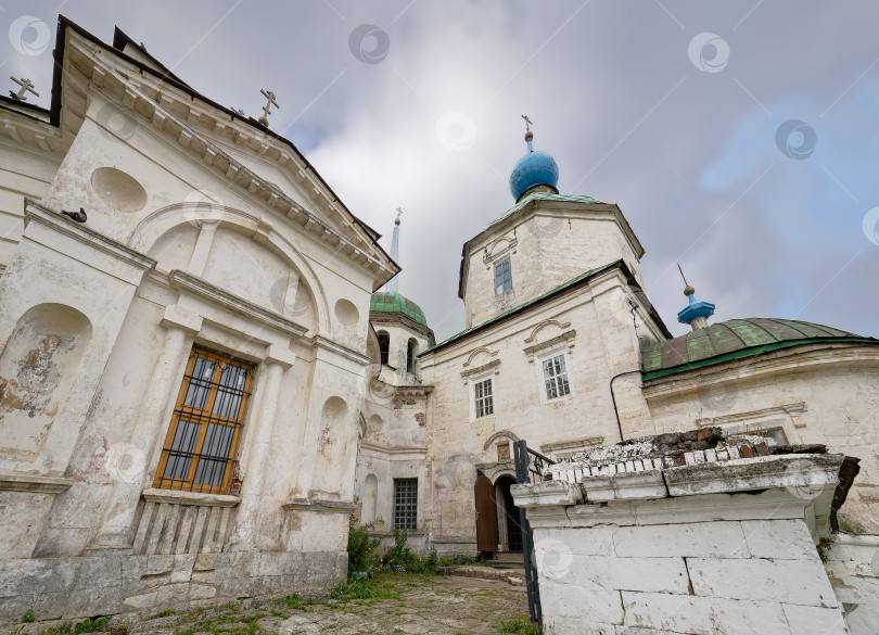 Скачать Стены Пятницкой церкви в городе Старица. фотосток Ozero