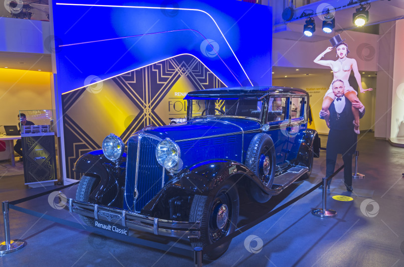 Скачать Автомобиль Renault Reinastella, фотосток Ozero