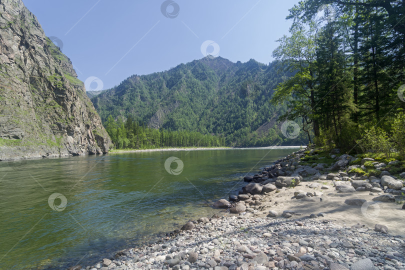 Скачать Река Ока-Саянская. Сибирь, Россия. фотосток Ozero