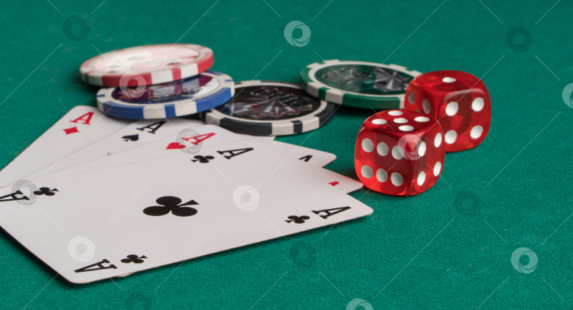 Скачать азартный покер, крупным планом фотосток Ozero