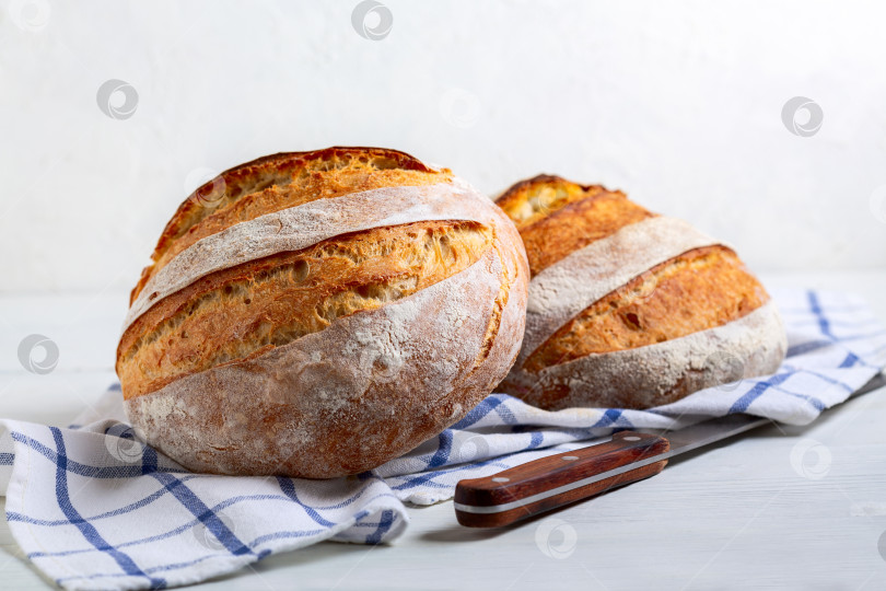 Скачать Домашний свежеиспеченный пшеничный хлеб. фотосток Ozero