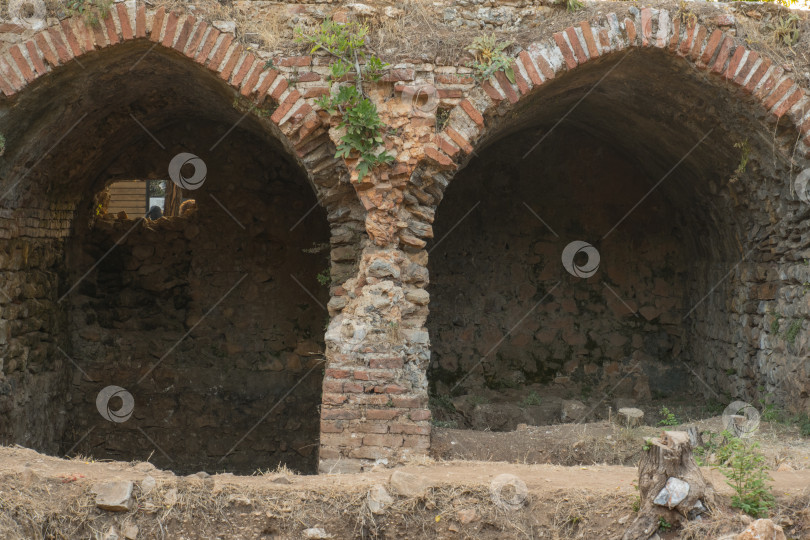 Скачать Фрагменты стены древней крепости в Алании фотосток Ozero
