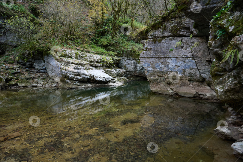 Скачать Гаумское ущелье. Осень. фотосток Ozero