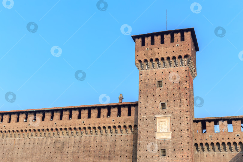 Скачать Башня замков Сфорца в Милане фотосток Ozero