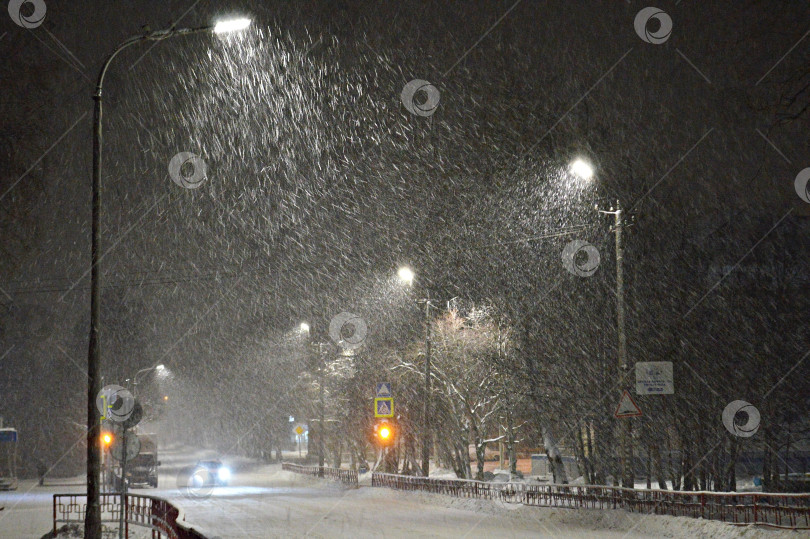 Скачать Метель в городе Кандалакша. фотосток Ozero