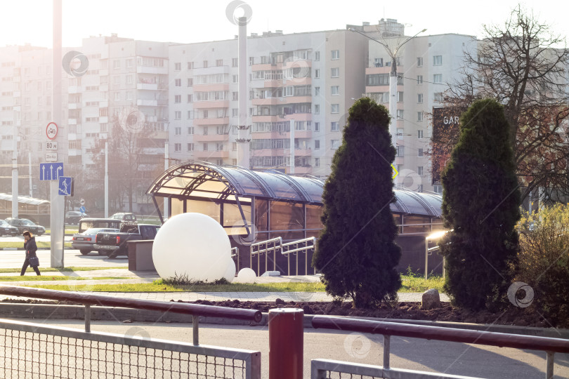 Скачать БЕЛАРУСЬ, ВИТЕБСК - 22 октября 2019 года: подземный переход, высотные дома: городской фотосток Ozero