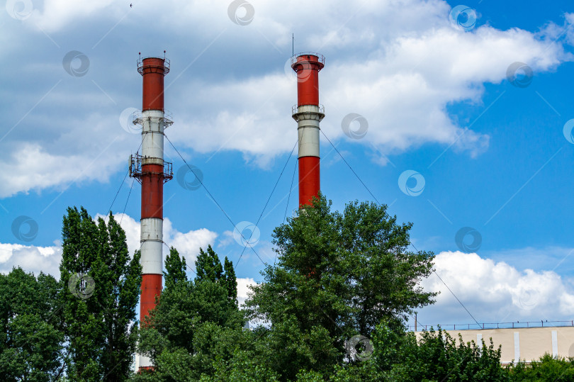 Скачать Городская теплоэлектростанция расположена недалеко от Адмиралтейской площади. фотосток Ozero