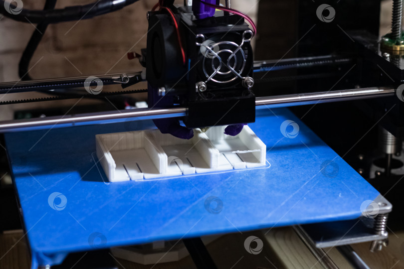 Скачать Процесс печати на 3D-принтере фотосток Ozero
