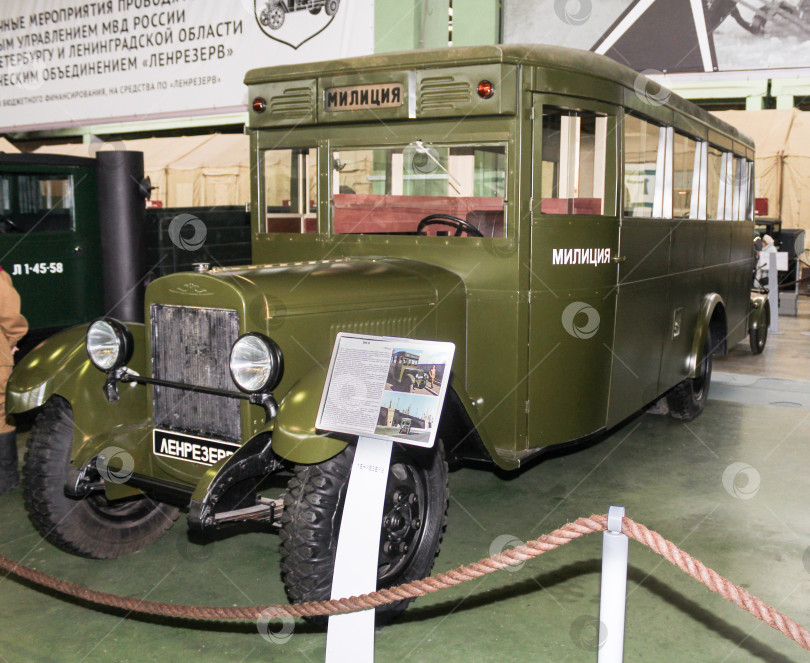 Скачать Полицейский автобус ЗИС-6 1936 года выпуска. фотосток Ozero