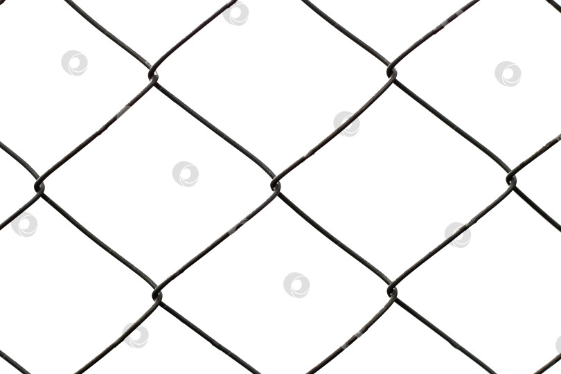 Скачать Забор из металлической сетки, изолированный на белом фоне фотосток Ozero