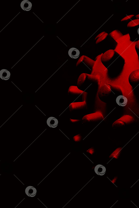 Скачать Черная модель коронавируса на черном фоне фотосток Ozero