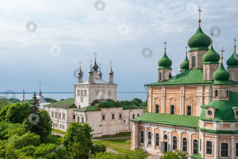 Скачать Успенский Горицкий монастырь. Вид на собор с колокольни. Переславль-Залесский. фотосток Ozero