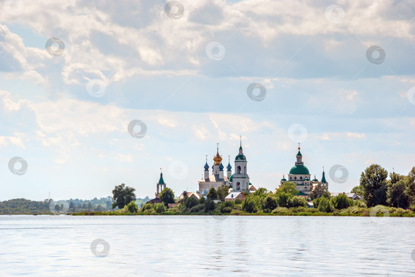 Скачать СПАСО-ЯКОВЛЕВСКИЙ ДМИТРИЕВСКИЙ МОНАСТЫРЬ. Ярославская область. фотосток Ozero