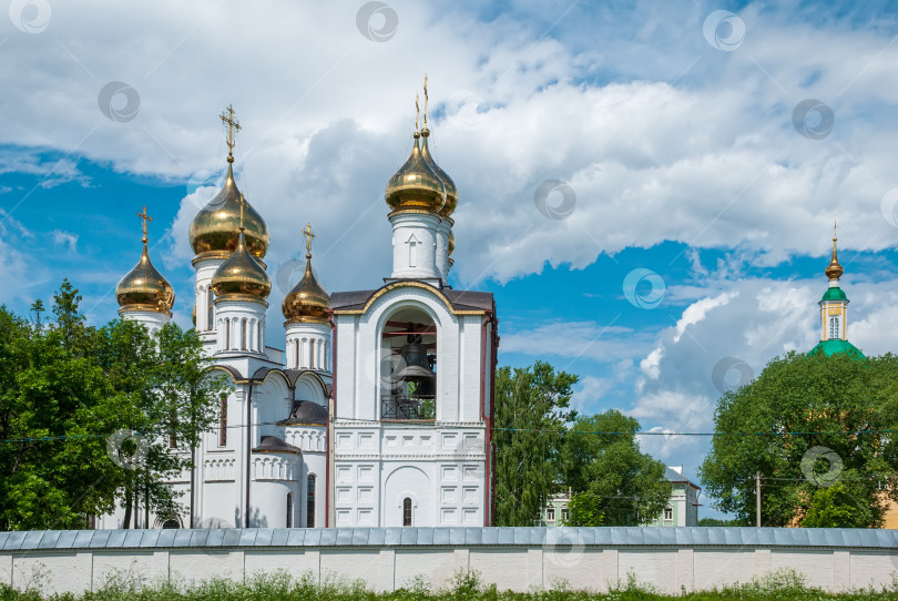 Скачать Свято-Николаевский собор. Летний пейзаж. Переславль-Залесский. фотосток Ozero