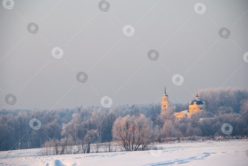 Скачать Церковь Покрова Пресвятой Богородицы. Дмитровский район. Зимний пейзаж. фотосток Ozero