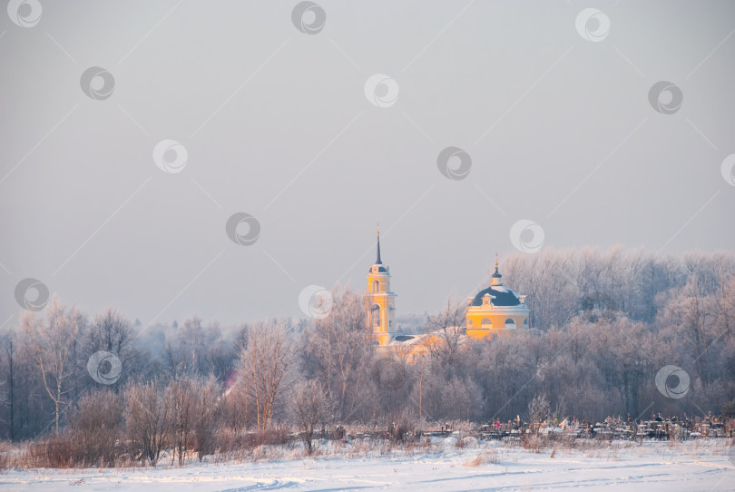 Скачать Церковь Покрова Пресвятой Богородицы. Дмитровский район. Зимний пейзаж. фотосток Ozero