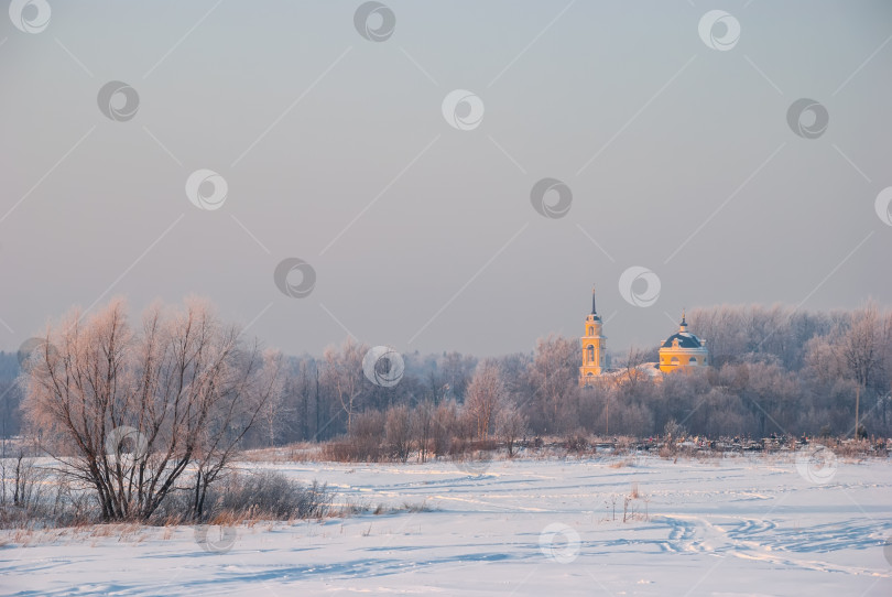 Скачать Церковь Покрова Пресвятой Богородицы. Дмитровский район. Зимний пейзаж. фотосток Ozero