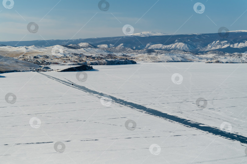 Скачать Ледовая трасса на Байкале фотосток Ozero