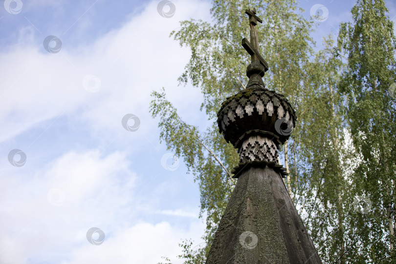 Скачать Деревянный купол церкви с крестом 18 века собраный без единого гвозд фотосток Ozero
