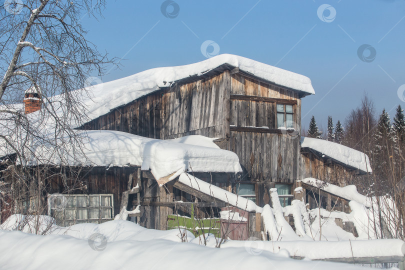 Скачать заброшенный дом в старой деревне фотосток Ozero