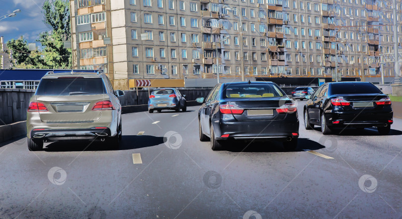 Скачать Автомобильное движение в городе фотосток Ozero